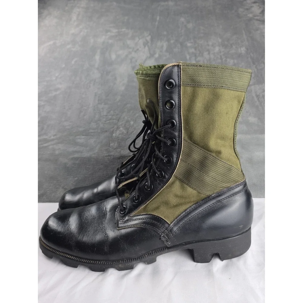 vintage US military Vietnam War-era combat jungle boots 10 R 6-70 Spike Protect